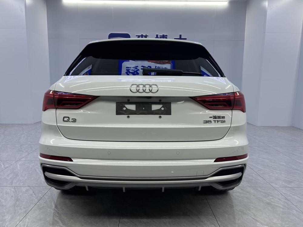 Audi Audi Q3