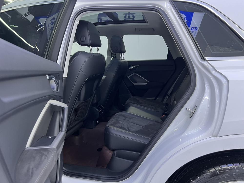 Audi Audi Q3