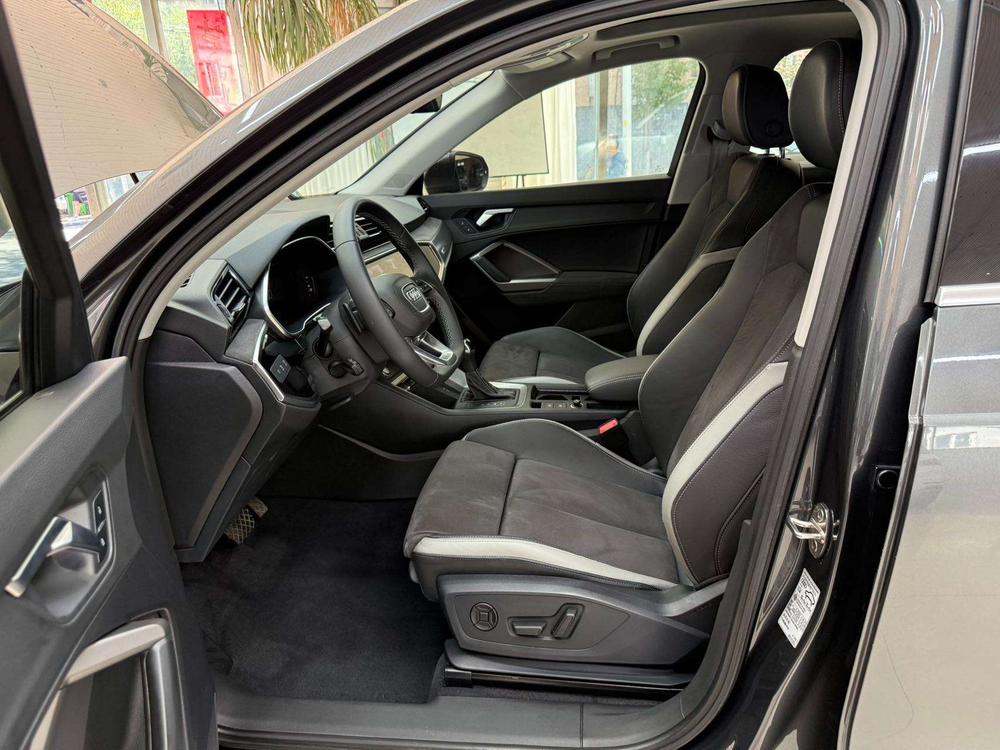 Audi Audi Q3