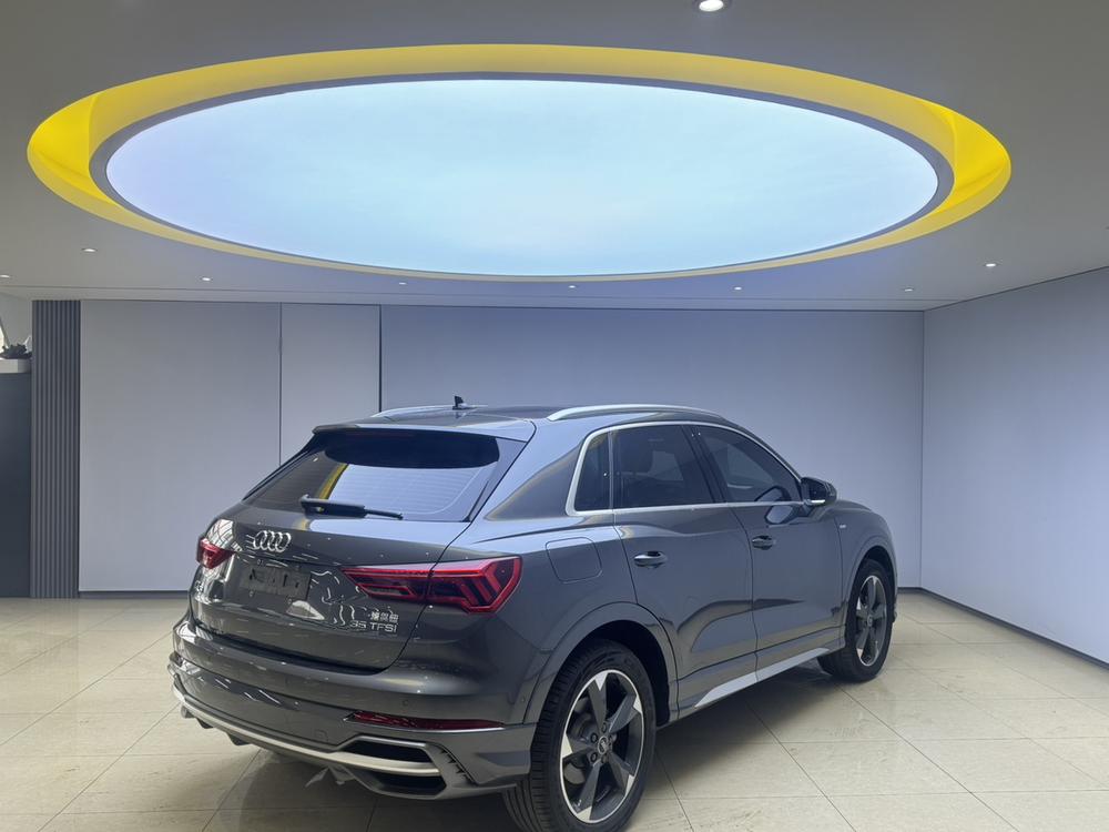Audi Audi Q3