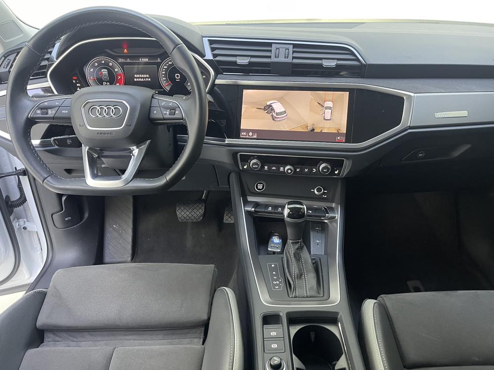 Audi Audi Q3