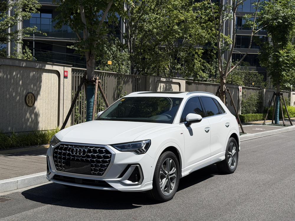 Audi Audi Q3