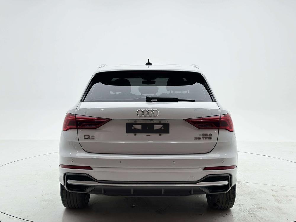 Audi Audi Q3
