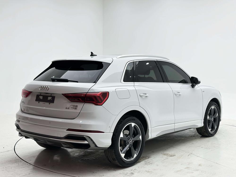 Audi Audi Q3