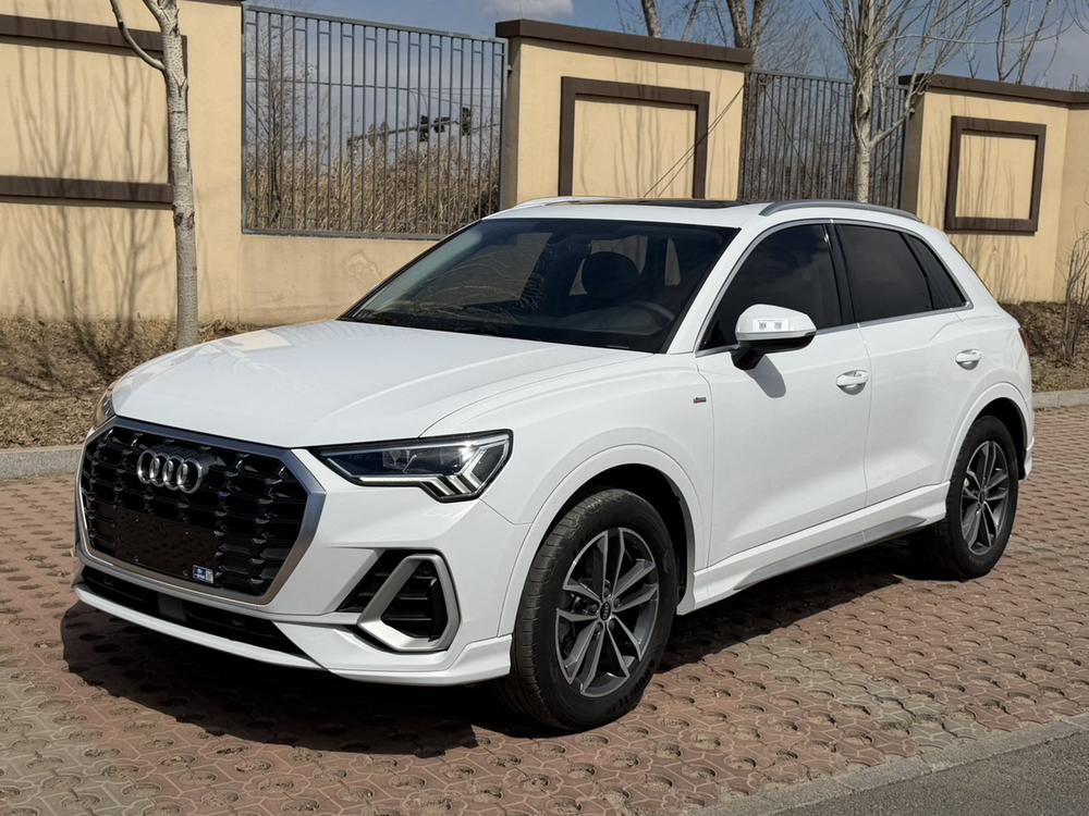 Audi Audi Q3
