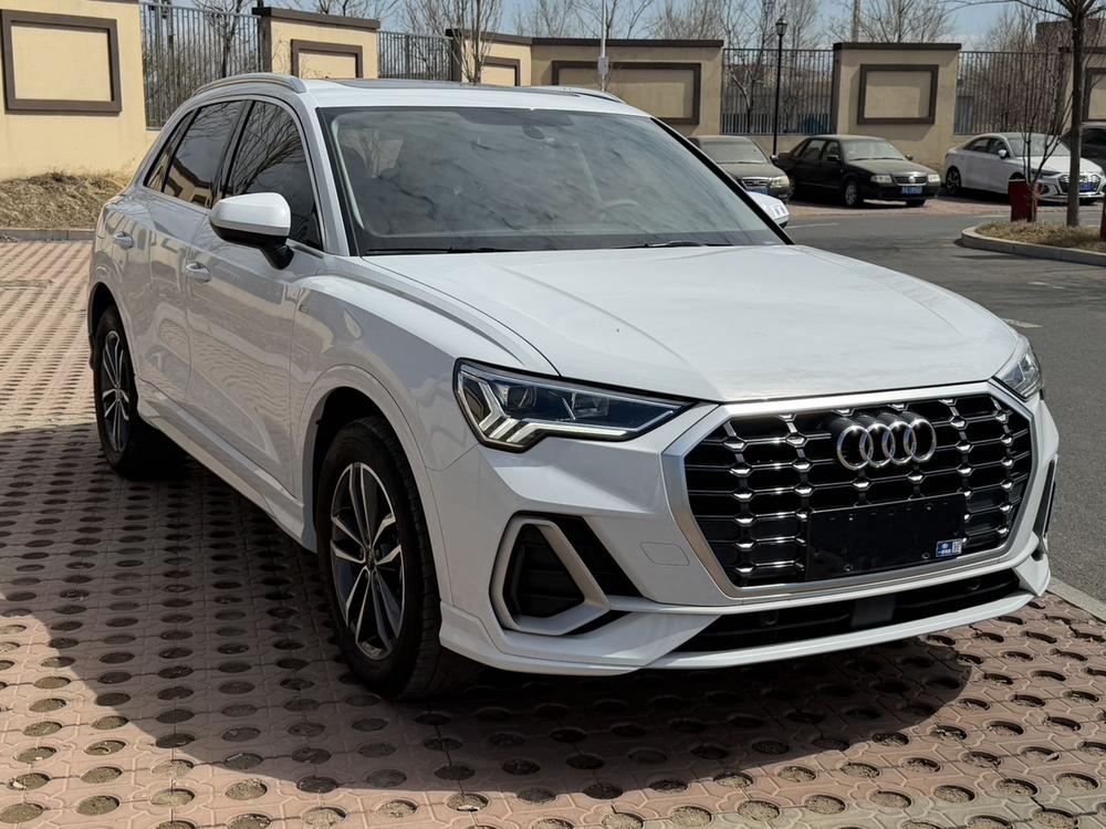 Audi Audi Q3