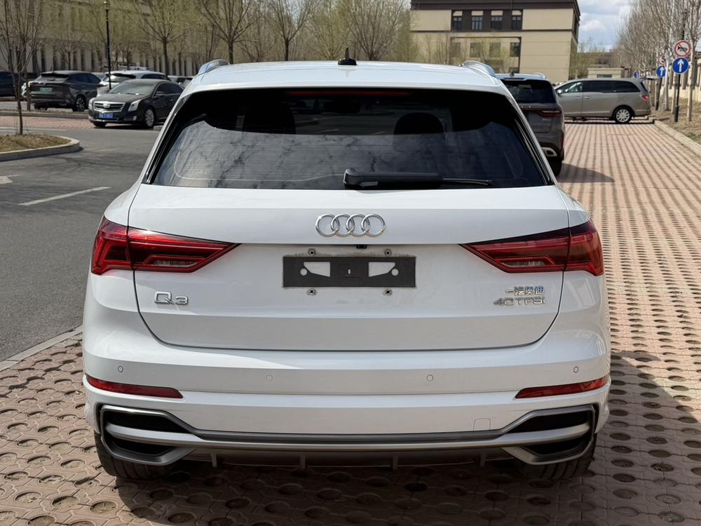 Audi Audi Q3