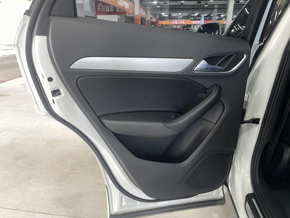 Audi Audi Q3