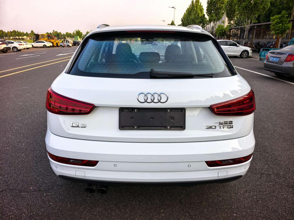Audi Audi Q3