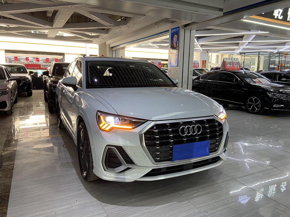 Audi Audi Q3