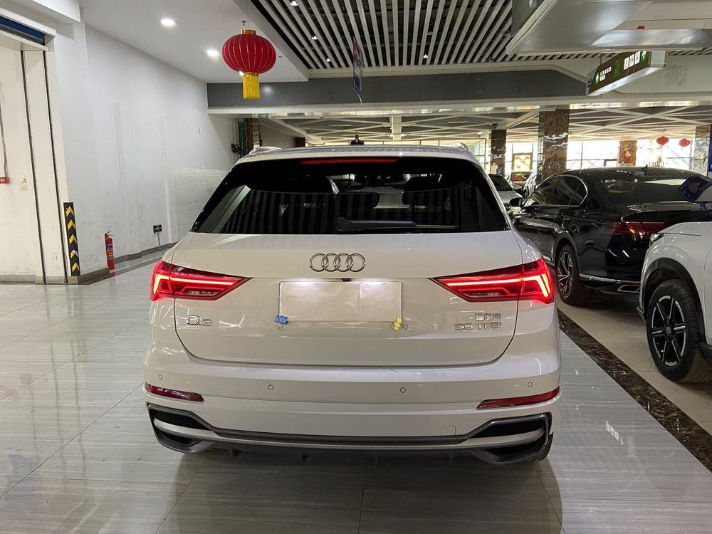Audi Audi Q3