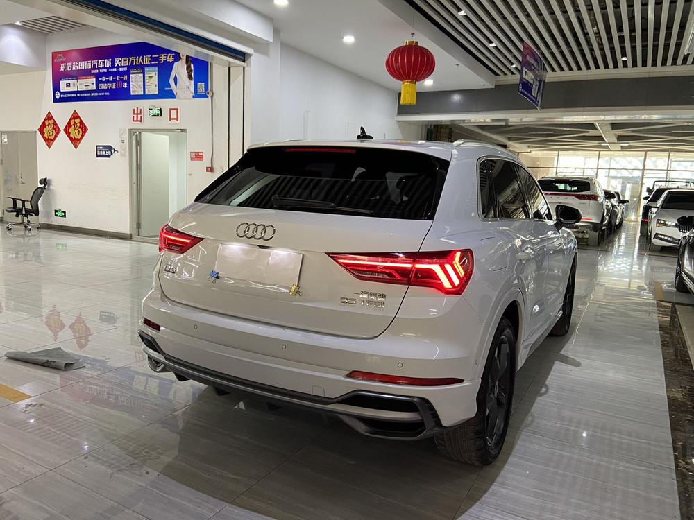 Audi Audi Q3