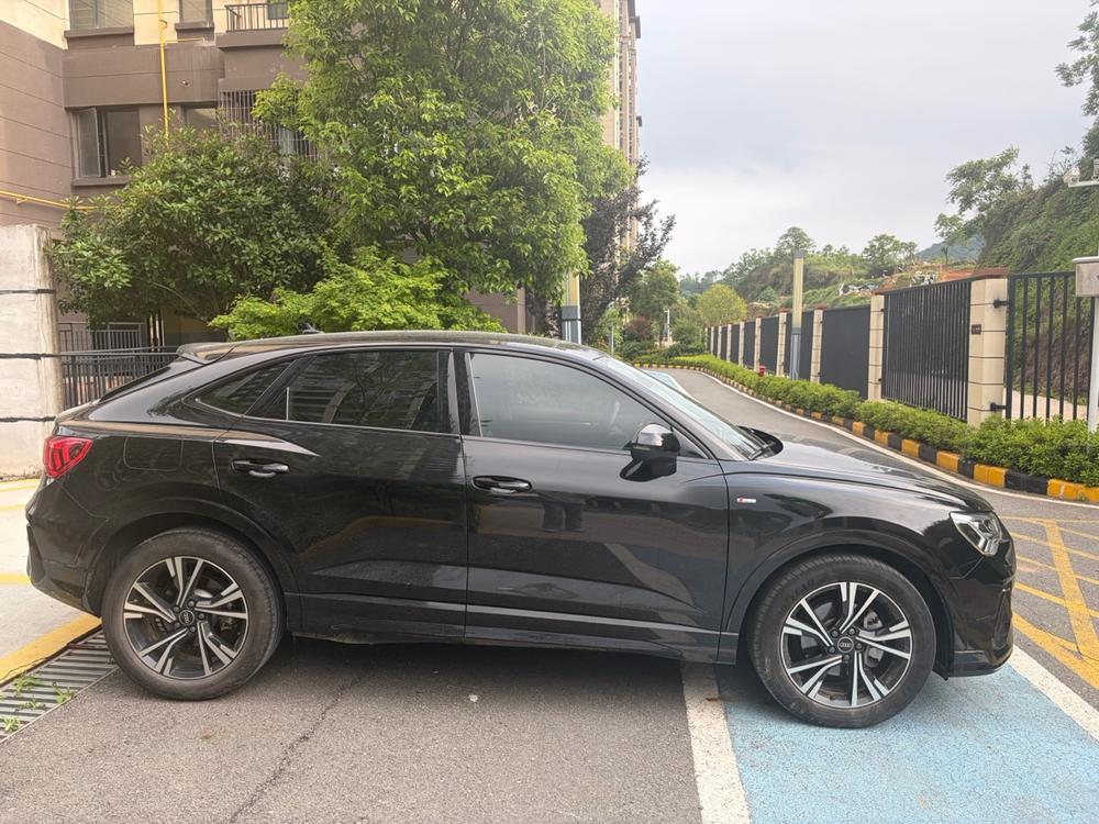Audi Audi Q3