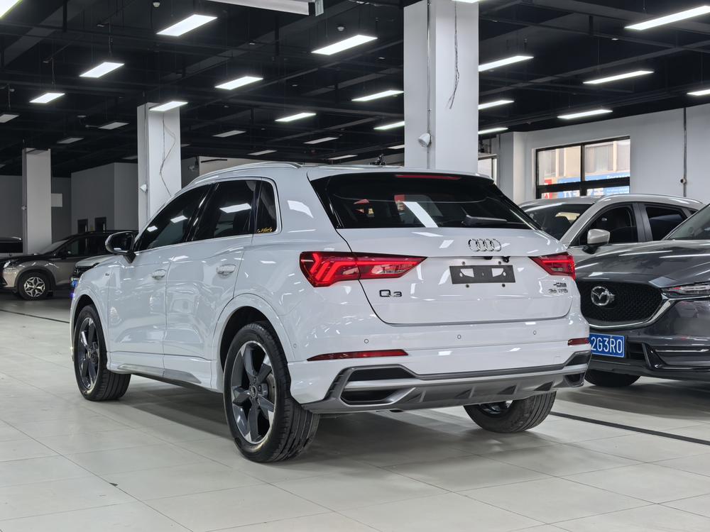 Audi Audi Q3