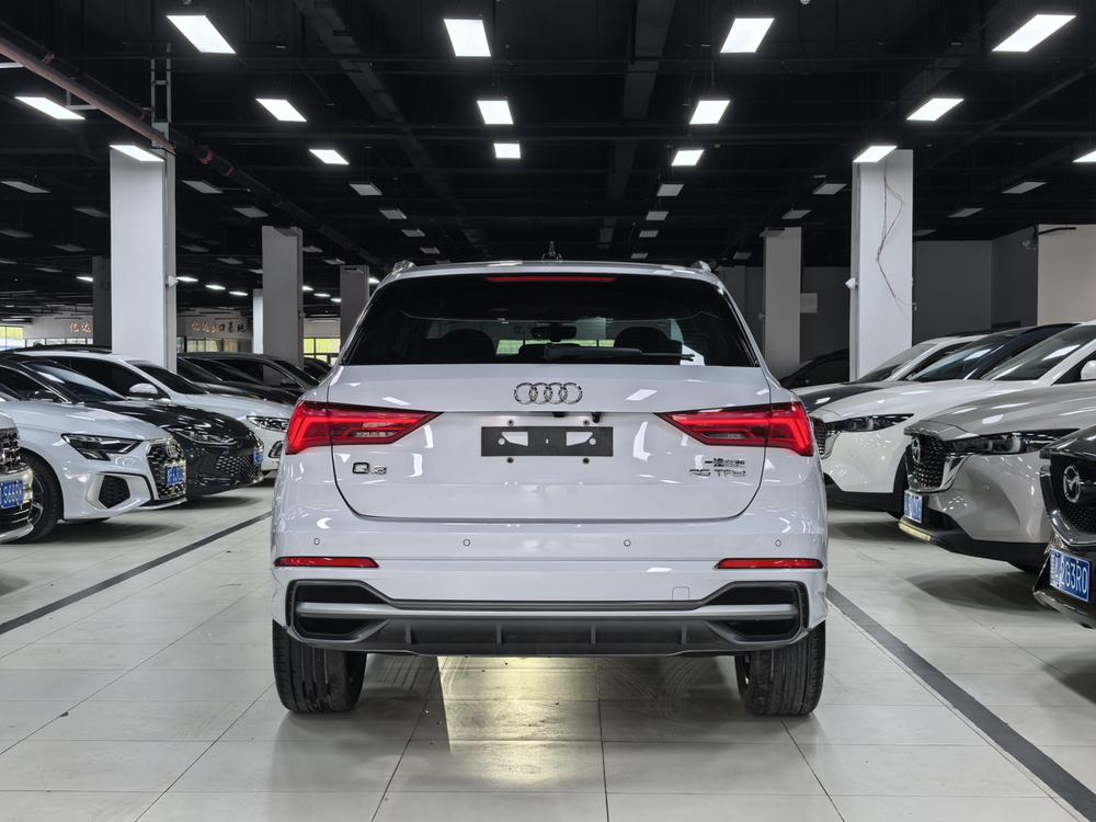 Audi Audi Q3