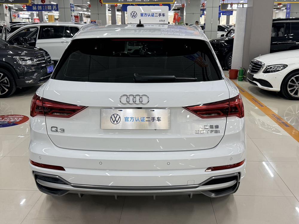Audi Audi Q3