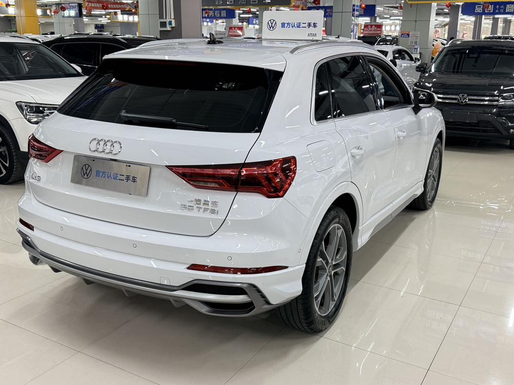 Audi Audi Q3