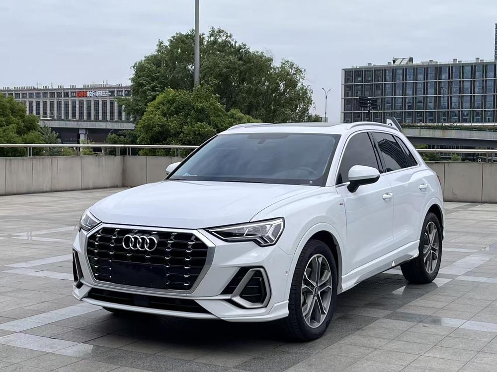 Audi Audi Q3