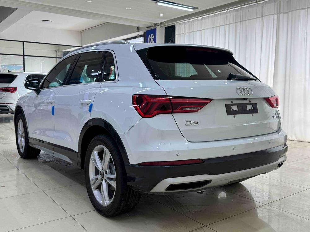 Audi Audi Q3
