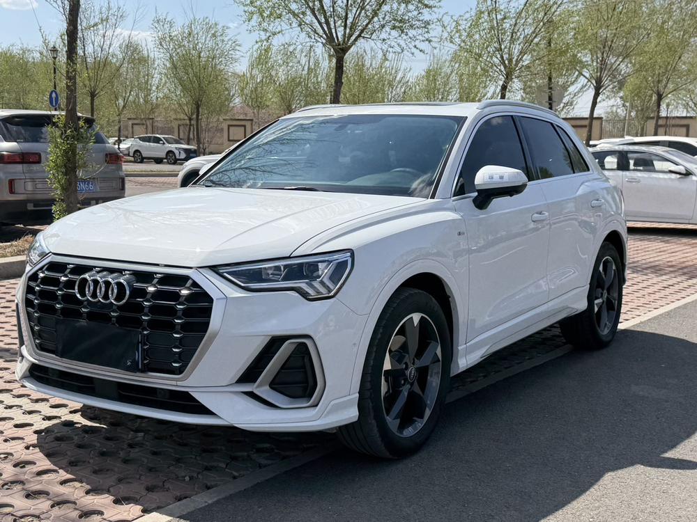 Audi Audi Q3