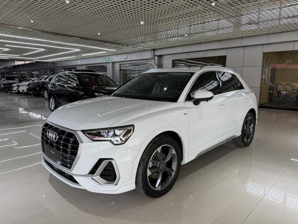Audi Audi Q3