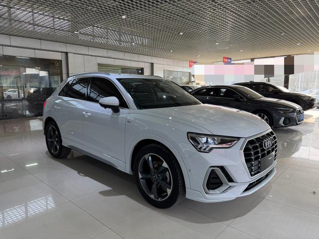 Audi Audi Q3
