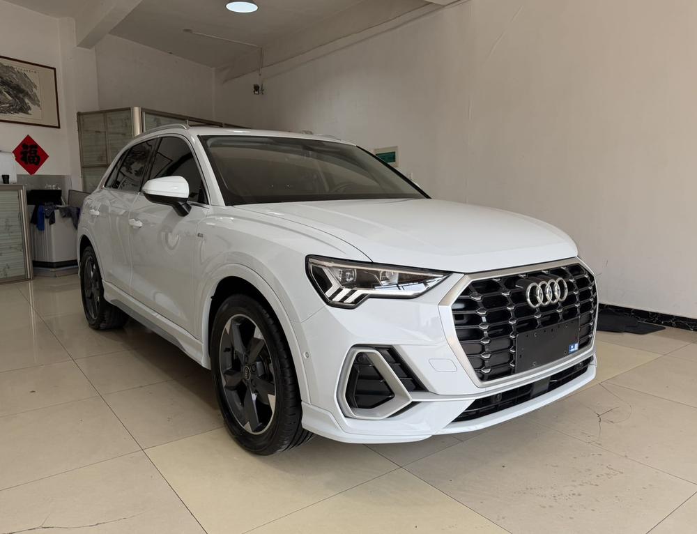 Audi Audi Q3