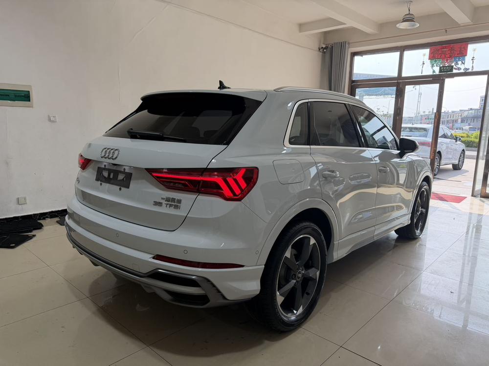 Audi Audi Q3
