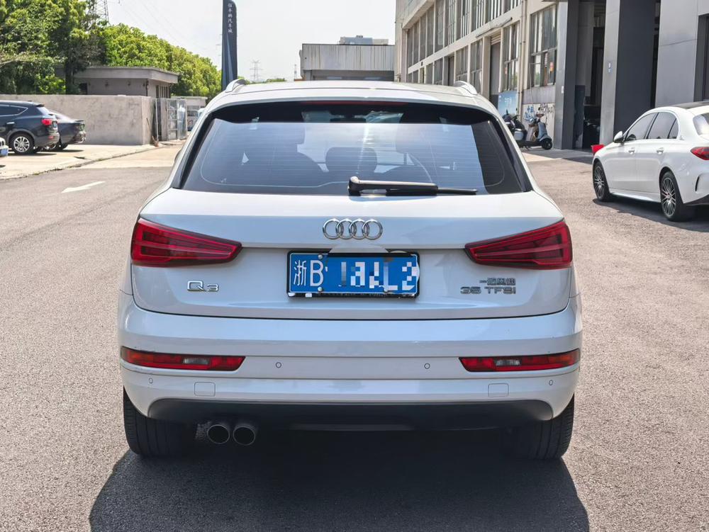 Audi Audi Q3