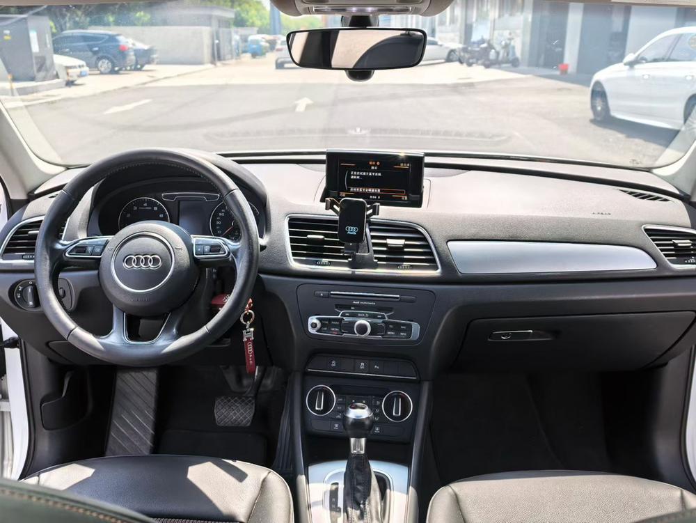 Audi Audi Q3