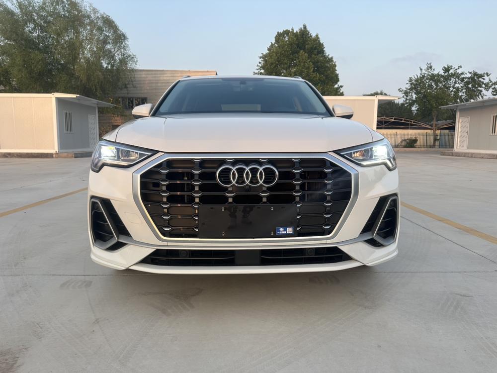 Audi Audi Q3