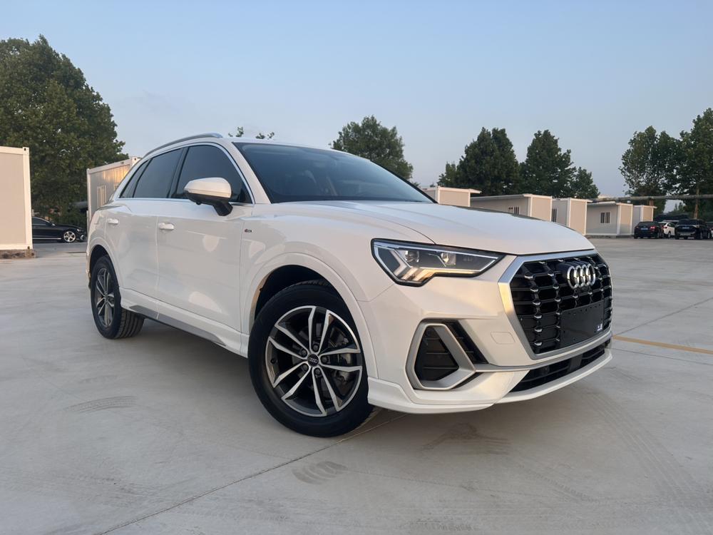 Audi Audi Q3