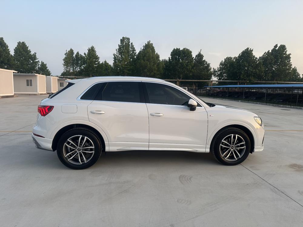 Audi Audi Q3