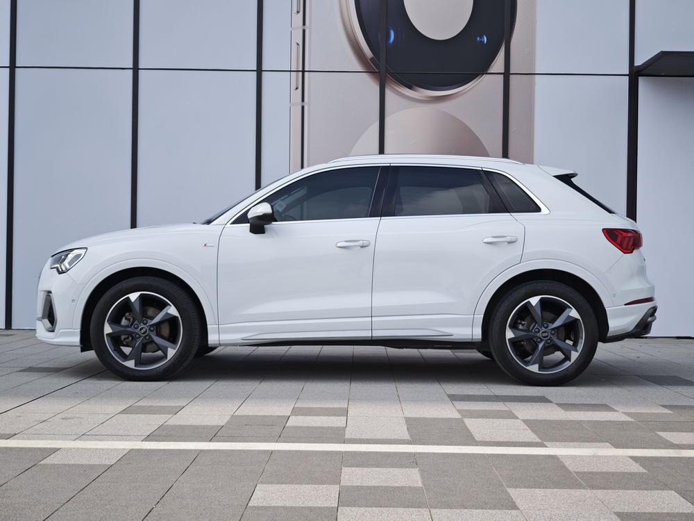 Audi Audi Q3