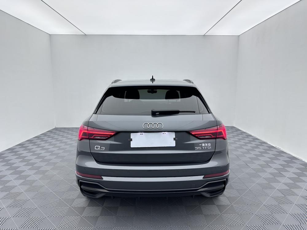 Audi Audi Q3