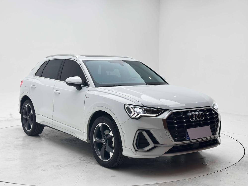 Audi Audi Q3