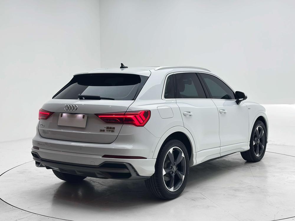 Audi Audi Q3