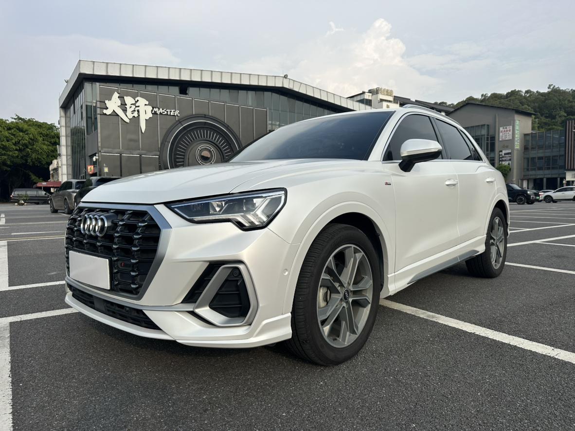 Audi Audi Q3
