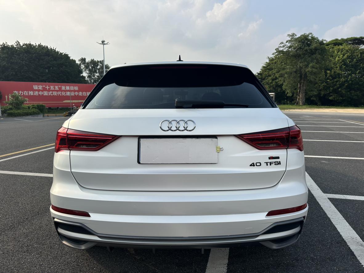 Audi Audi Q3