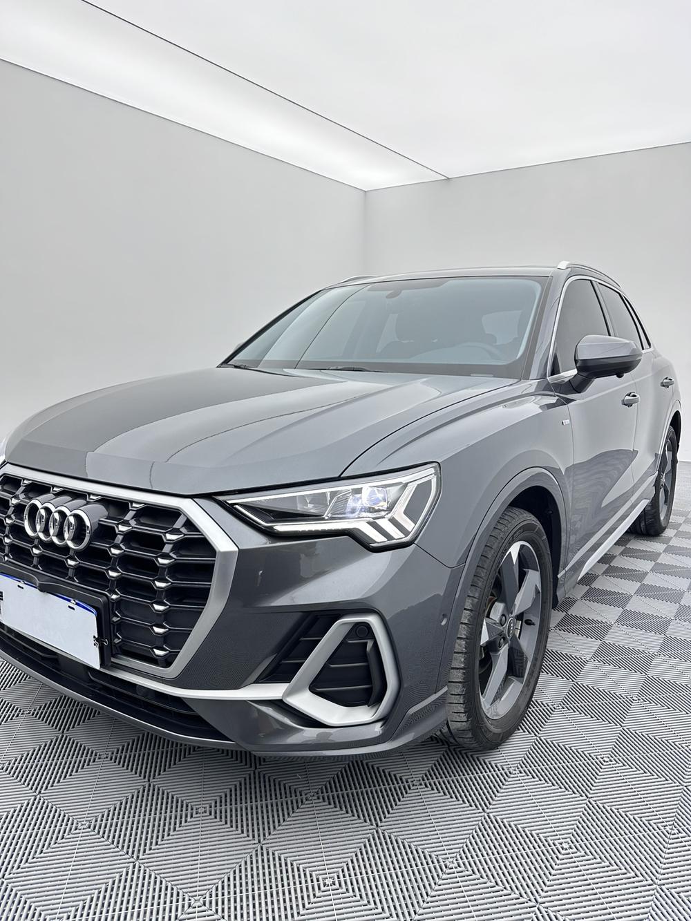 Audi Audi Q3