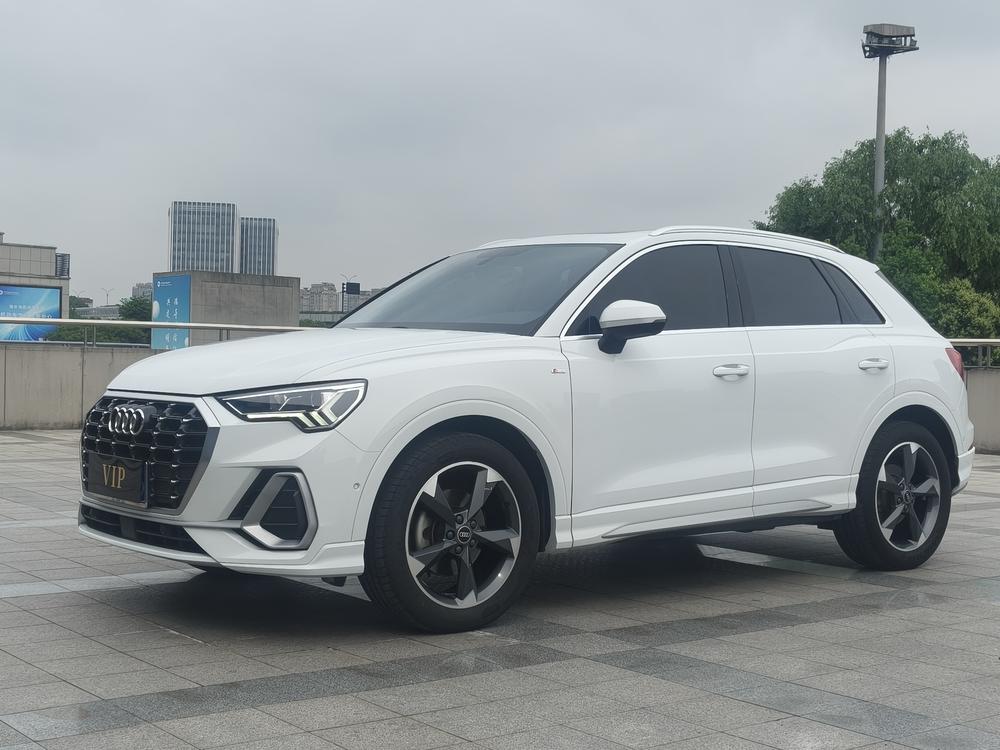Audi Audi Q3