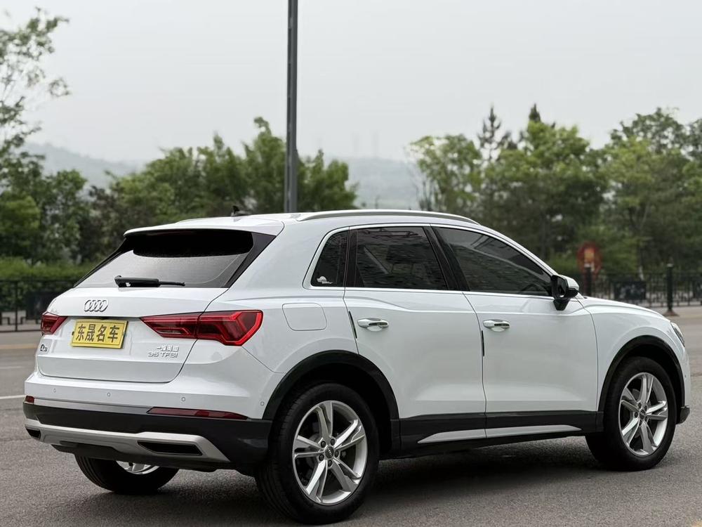 Audi Audi Q3