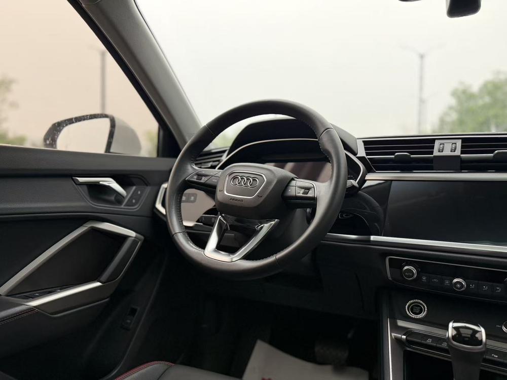 Audi Audi Q3