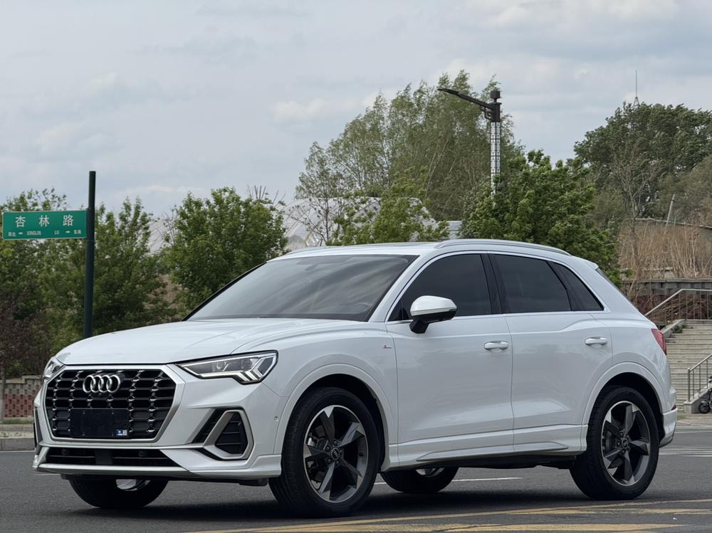 Audi Audi Q3