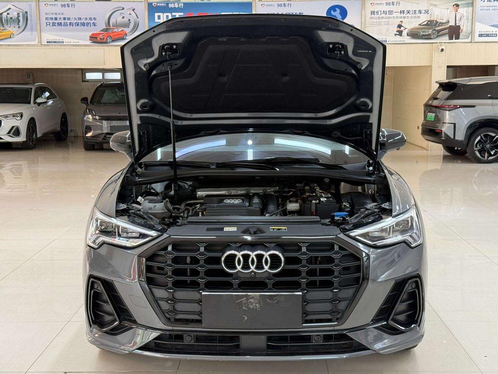 Audi Audi Q3