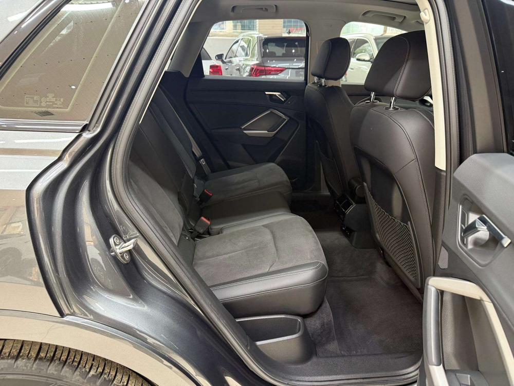 Audi Audi Q3