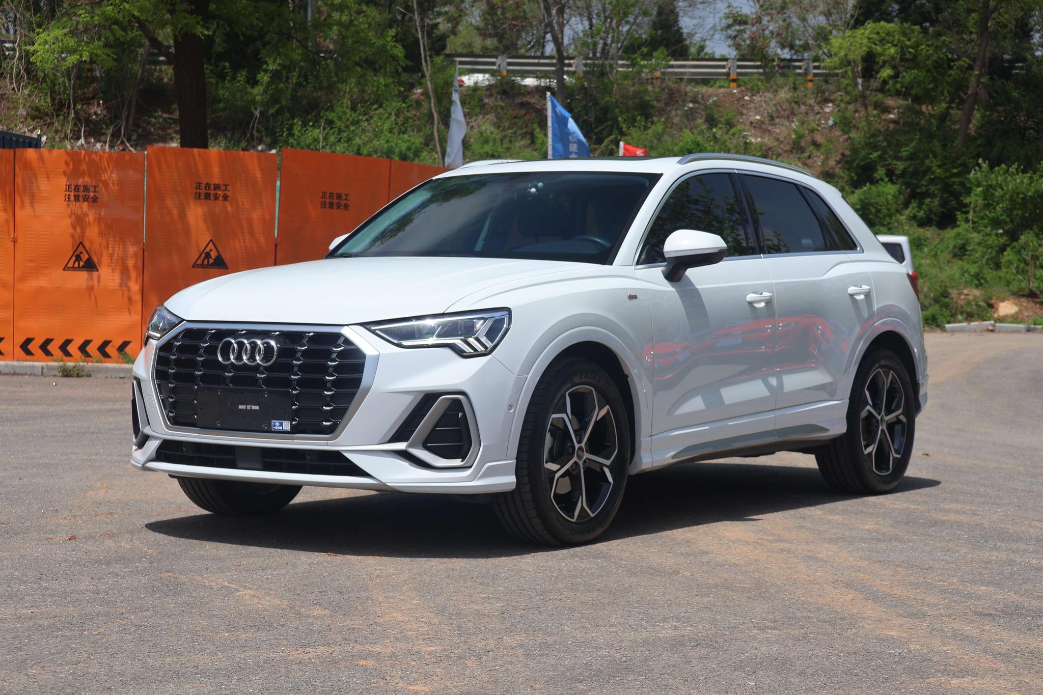 Audi Audi Q3