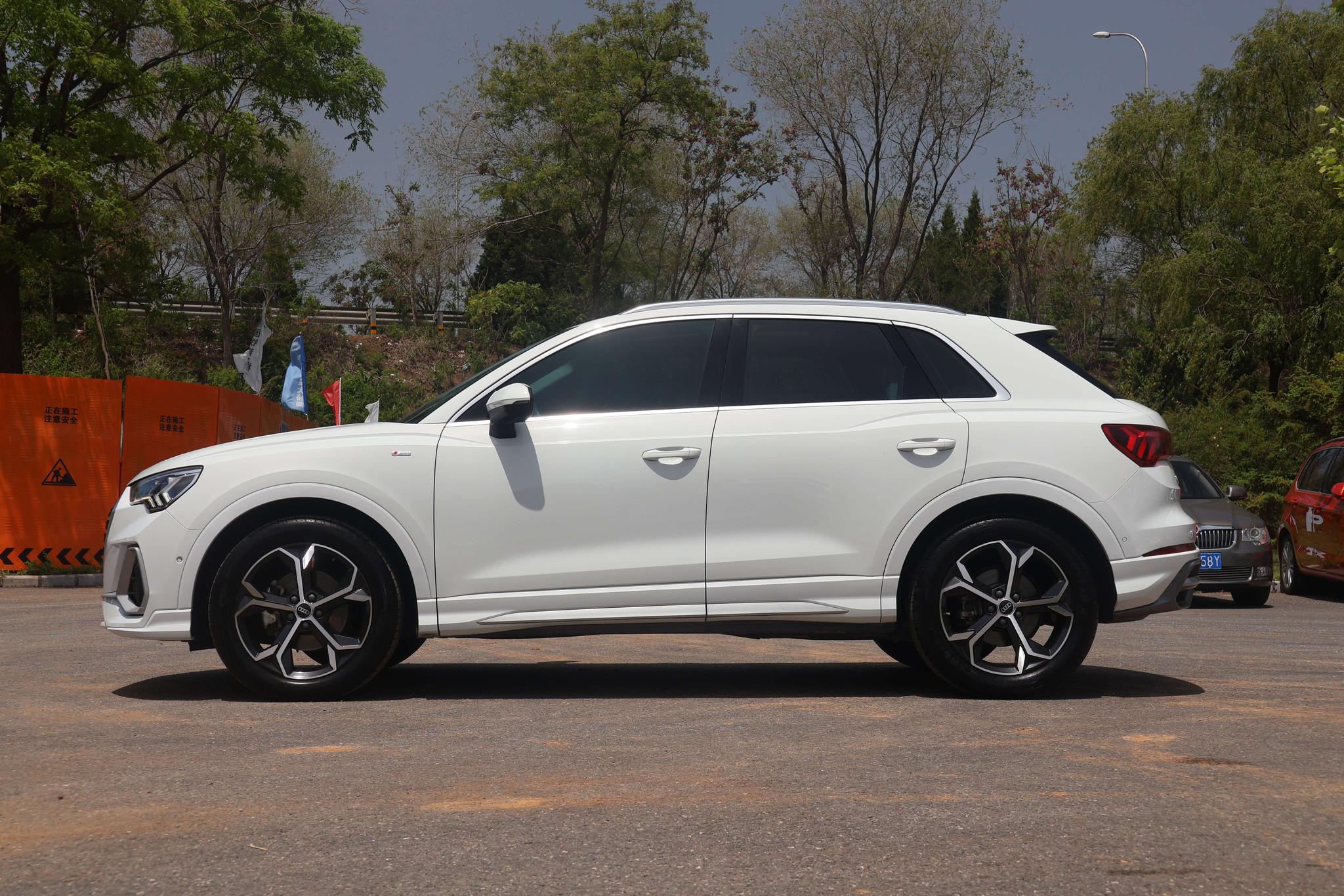 Audi Audi Q3