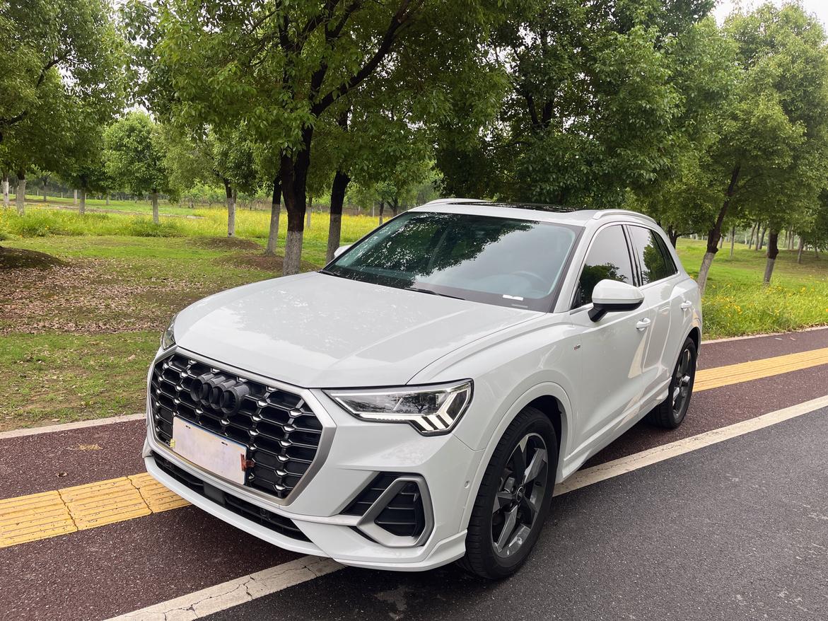 Audi Audi Q3