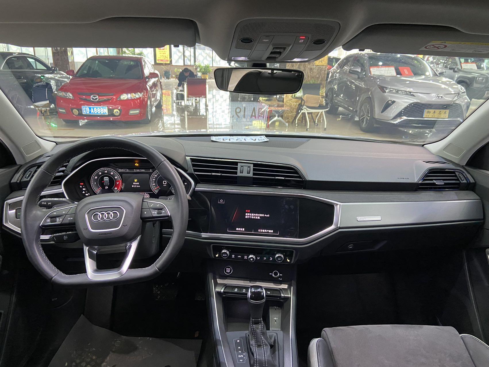 Audi Audi Q3